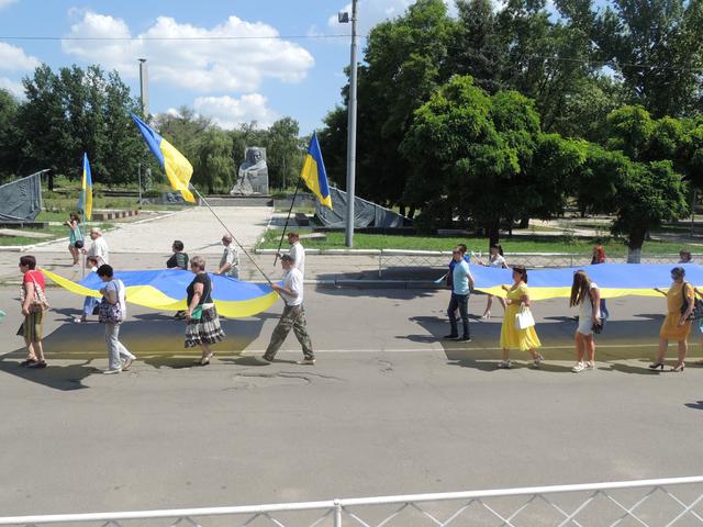 Жителі Торецька відзначили третю річницю визволення міста 11 Жителі Торецька відзначили третю річницю визволення міста 11
