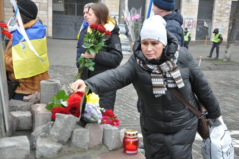 Пам’ять перших загиблих Героїв Небесної Сотні вшанували у Києві 44 Пам’ять перших загиблих Героїв Небесної Сотні вшанували у Києві 44
