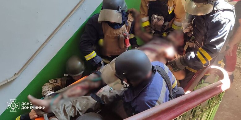 З-під завалів будинку в Краматорську врятовано чоловіка