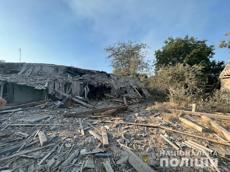 Оккупанты за сутки обстреляли 12 населенных пунктов Донецкой области, больше всего прилетов в Авдеевке. Есть погибшие и раненые, - Нацполиция 10