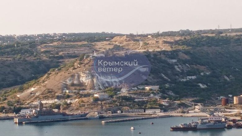 У порт Севастополя зайшов російський десантний корабель