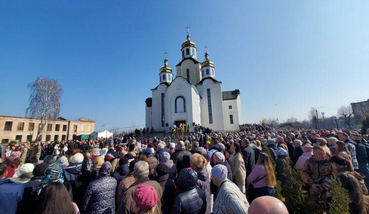 В Конотопе простились с шестью бойцами территориальной обороны, погибшими в Донецкой области. ВИДЕО+ФОТОрепортаж