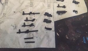 "Його порізали і сховали в Києві", - Ар'єв показав, як зараз виглядає зброя екс-"беркутівців", з якої розстрілювали євромайдан. ФОТОрепортаж