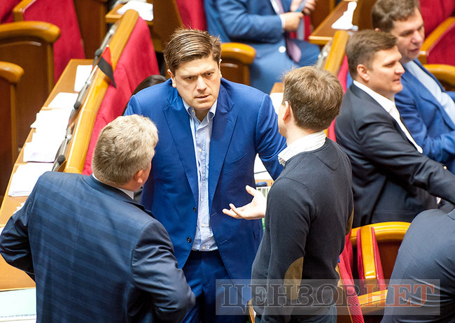 Замислений Добкін, розповідь Матіос Порошенку і життєва мудрість для Балоги, - день роботи ВР 22 травня 12