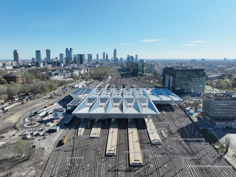 У Варшаві після ремонту відкрили один із найбільших вокзалів Польщі
