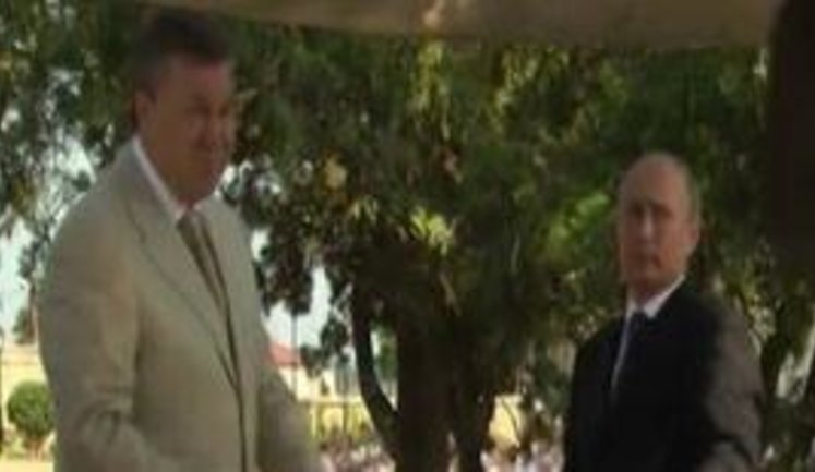 В команде Януковича произойдет раскол, и нишу ПР займет Медведчук - Путин сделал свой выбор, - российские СМИ. ВИДЕО