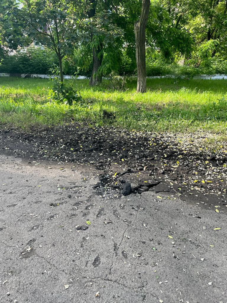 Доба на Донеччині: Ворог бив по Краматорську, Вугледару та Авдіївці, є пошкодження 04