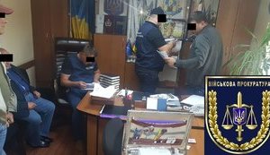 На хабарі 100 тис. гривень затримали голову ОТГ Херсонщини