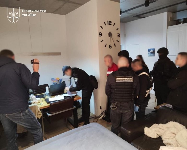В Киеве и Запорожье через сеть кофеен сбывали кратом, сладости с каннабисом и психотропные вещества