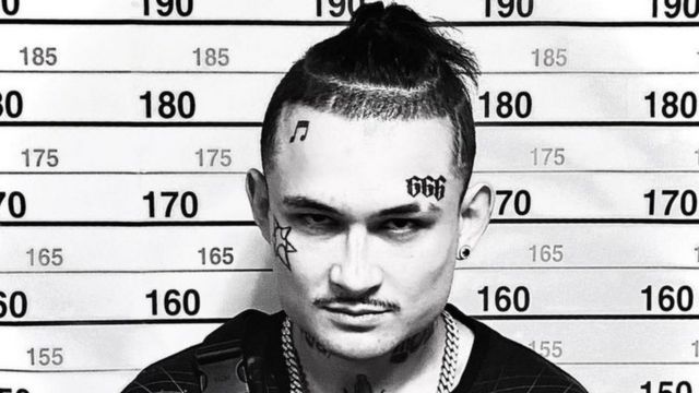 Нехай щастить. Хто з росіян судиться з СБУ за право співати в Україні, чому добровольці кажуть, що буде біда та хто ще з кримнашистів незабаром виступить у Києві 02 Нехай щастить. Хто з росіян судиться з СБУ за право співати в Україні, чому добровольці кажуть, що буде біда та хто ще з кримнашистів незабаром виступить у Києві 02