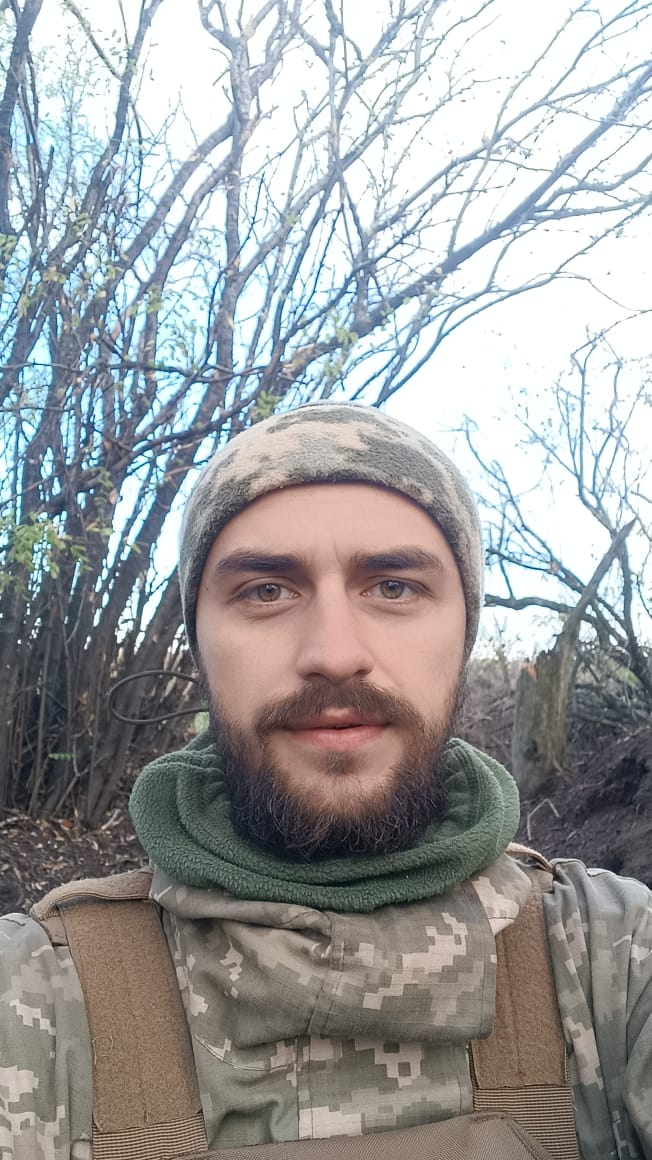 Ворожому Су-25 я вистрілив у лоб. Він почав набирати висоту, палаючи. А тоді вже катапультувався, - Ален Дуднік (Промінь), командир відділення ПЗРК 93 ОМБр Холодний яр 01
