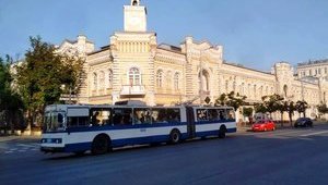 У столиці Молдови Кишиневі вакцинуватимуть проти COVID-19 в автобусі і тролейбусі