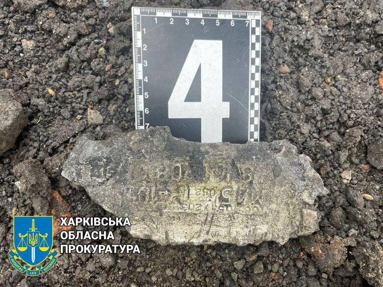 Рашисты ночью обстреляли Купянский район: Ракеты попали на территории сельхозпредприятий 04 Рашисты ночью обстреляли Купянский район: Ракеты попали на территории сельхозпредприятий 04