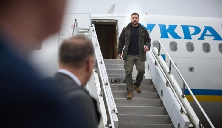 Zelenskyy arrives in Washington for meeting with Trump