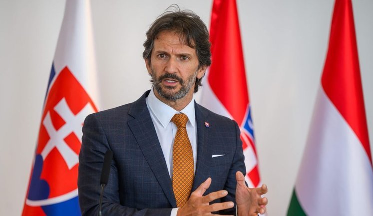 Украина никогда не будет в НАТО, - министр обороны Словакии Калиняк