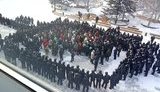 Хороводи, ОМОН, "Аквадискотека" і 150 затриманих: у Росії почалися протести за Навального. ВIДЕО