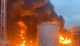 Кадри пожежі після атаки на нафтобазу у Лабінську РФ