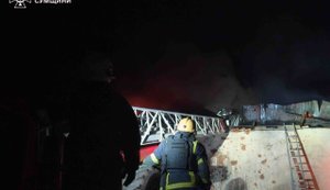 Обстріли Сумщини: пошкоджено будинки, транспорт і газову інфраструктуру. Є поранений. ФОТОрепортаж