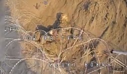 росіянин заплутався у колючці