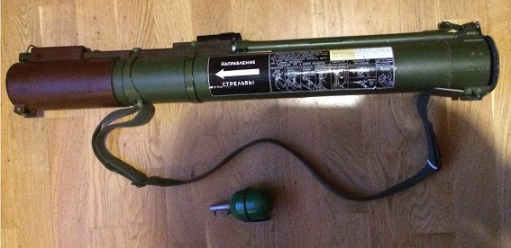 Банду поліцейських, які займалися рекетом на залізничному вокзалі, затримано у Львові, - Нацполіція 07