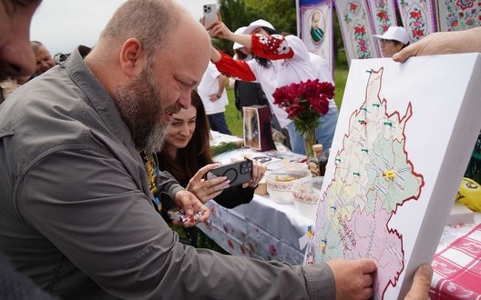 Луганщина відзначила 88-річчя: до Києва приїхала майже тисяча переселенців. ФОТОрепортаж