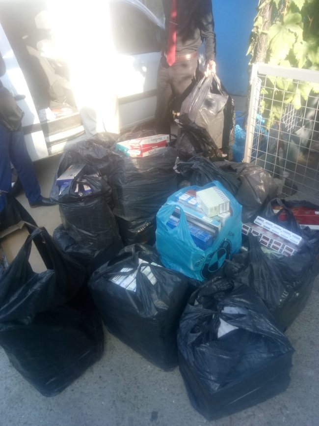 В Одессе налоговой милицией и пограничниками ликвидировано подпольное производство сигарет, изъято товаров на 5,8 млн грн 03 В Одессе налоговой милицией и пограничниками ликвидировано подпольное производство сигарет, изъято товаров на 5,8 млн грн 03