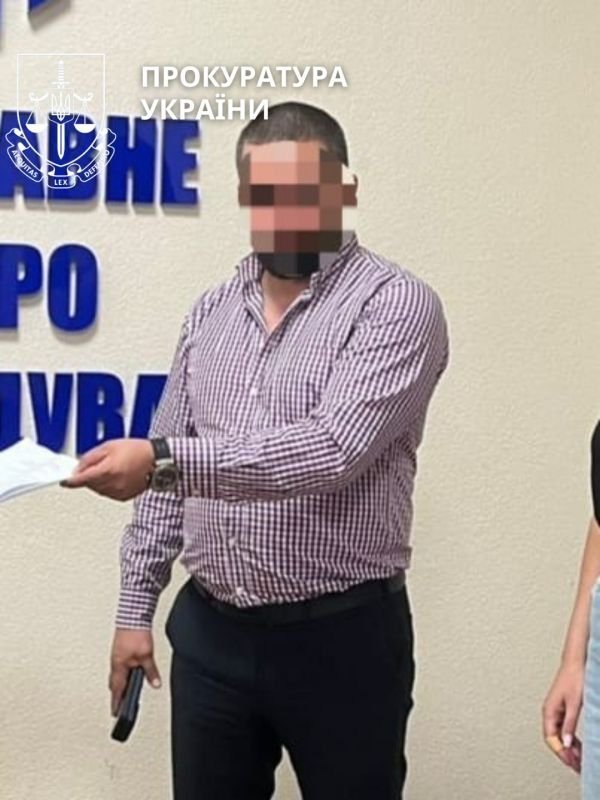 Викрито схему виїзду за кордон через міграційну службу у Дніпрі