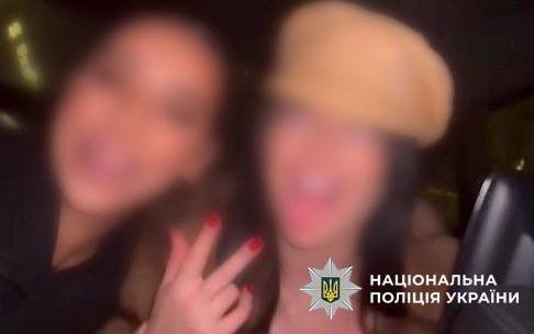 Поліція Києва притягнула до відповідальності трьох шанувальниць російської музики