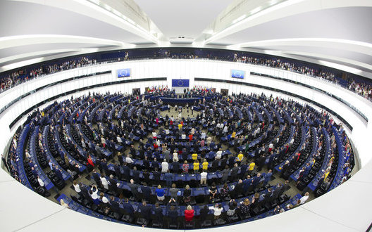 Вражаюча політична та інформаційна перемога України: Європарламент загрожує РФ повним крахом економіки та банкрутством у разі нового вторгнення