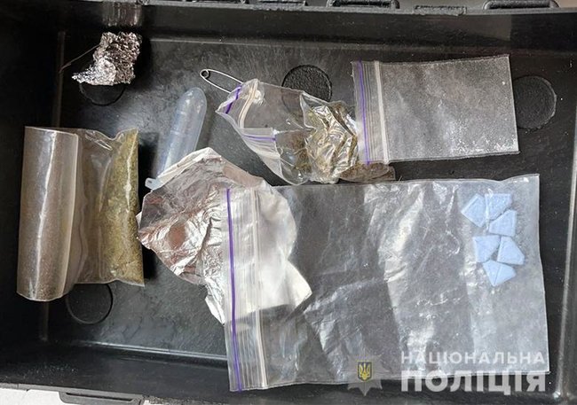 Інтернет-магазин зі збуту наркотиків ліквідовано в Києві: вартість вилученого майже 1 млн грн 01