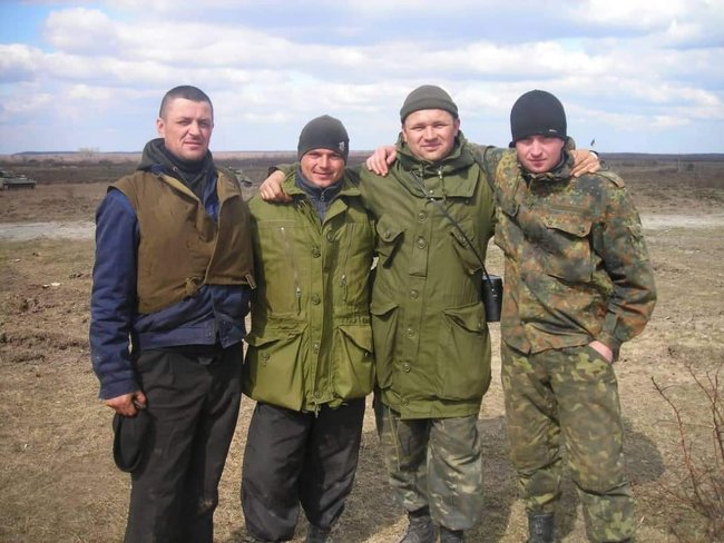Артилерист Максим Баглєй: Розповіді, що от коли прийдуть до мене додому, тоді я буду воювати, я не сприймаю. Коли вони прийдуть аж додому, ти отримаєш кулю в живіт... Тому краще їх зупиняти десь там 16