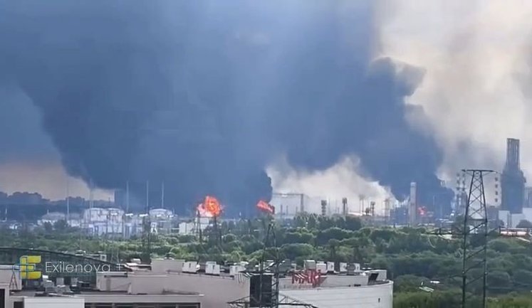 У Росії зупинився Московський НПЗ після ударів українських дронів, – Reuters