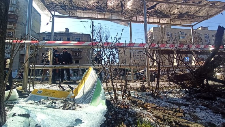 Наслідки падіння збитої російської крилатої ракети на Куренівку в Києві 24 Наслідки падіння збитої російської крилатої ракети на Куренівку в Києві 24