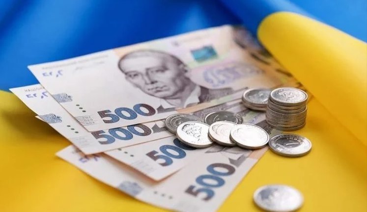 Понад третину надходжень до держбюджету ‒ від торгівлі та переробної промисловості: деталі січня