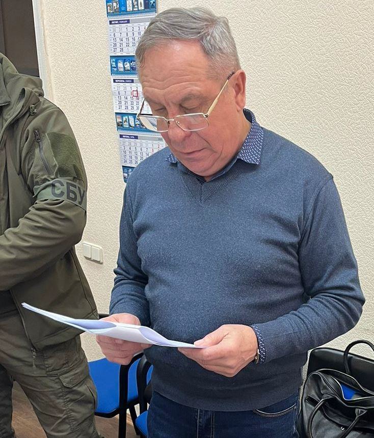 SSU detains ex-Antonov director Bychkov and security chief Netiosov for obstructing preparation of Hostomel airfield defense. They were arrested by court for two months 04
