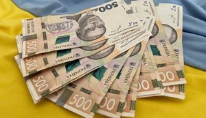 В Україні можна отримати 3 209 грн на догляд: які документи потрібні