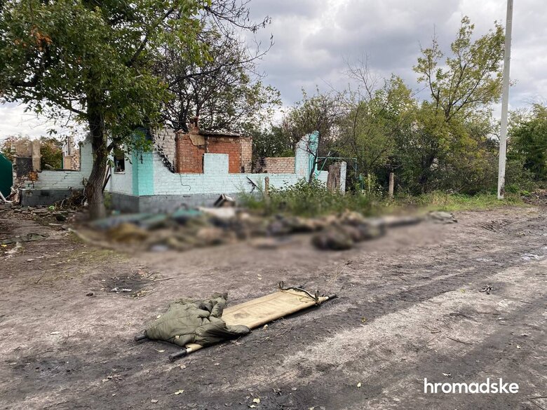 У деокупованому Лимані знайшли понад 50 свіжих поховань із цивільними 05