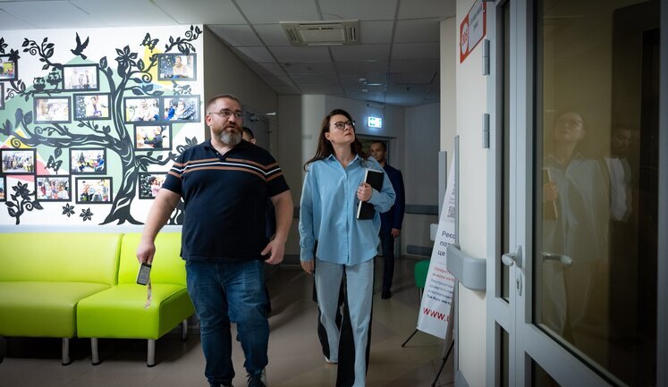 Роботи з відбудови "Охматдиту" мають бути завершені до кінця року, - Свириденко