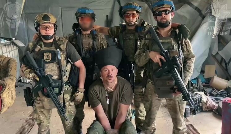 Бійці Нацполіції провели операцію на Торецькому напрямку: один окупант застрелився, другий - здався в полон. ВIДЕО