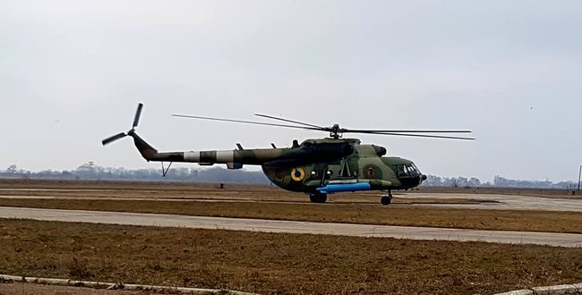 В Одеський військовий госпіталь вертольотом евакуювали двох військовослужбовців, - волонтер Танцюра 01