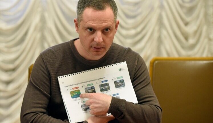 Бензин, автівки і лісові дороги: На що витрачає гроші держпідприємство "Ліси України"