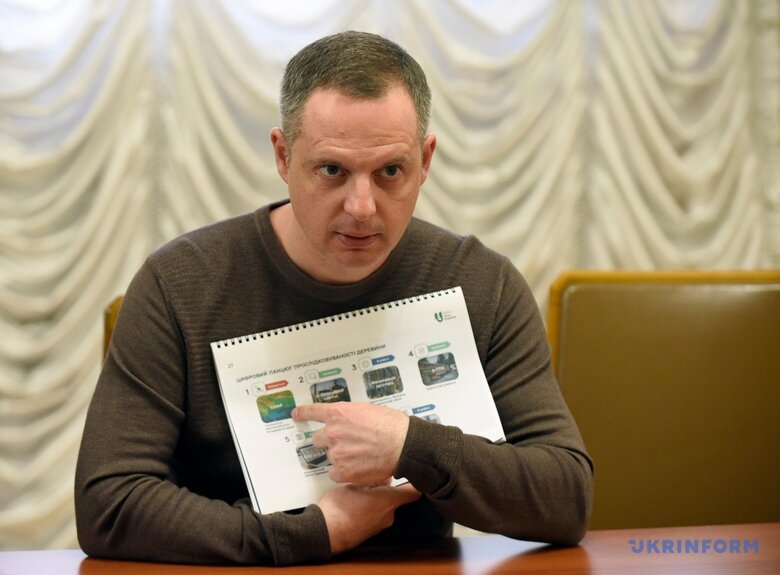 Бензин, автівки і лісові дороги: На що витрачає гроші держпідприємство Ліси України 01