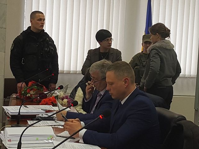 Савченко заявила відвід прокурору Климовичу, а потім - суддям 03
