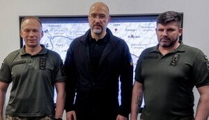 Шмигаль зустрівся із Сирським та Гнатовим: обговорили фронт та нові постачання зброї для ЗСУ