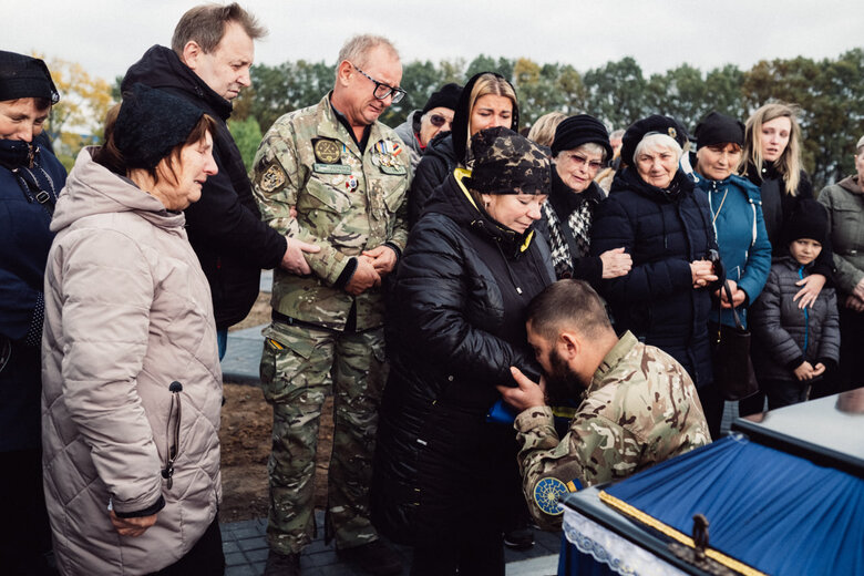 In Brovary, bid farewell to soldier Oleksandr Fatieiev, who died in battle against ruscists in Luhansk region, was held 17