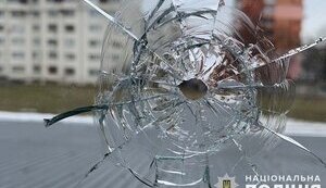 В Тернополе неизвестные выстрелили в окно епархиального здания УПЦ МП: полиция устанавливает обстоятельства. ФОТО