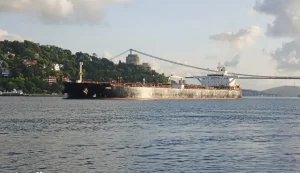 США нанесли удар по танкерам, связанным с РФ