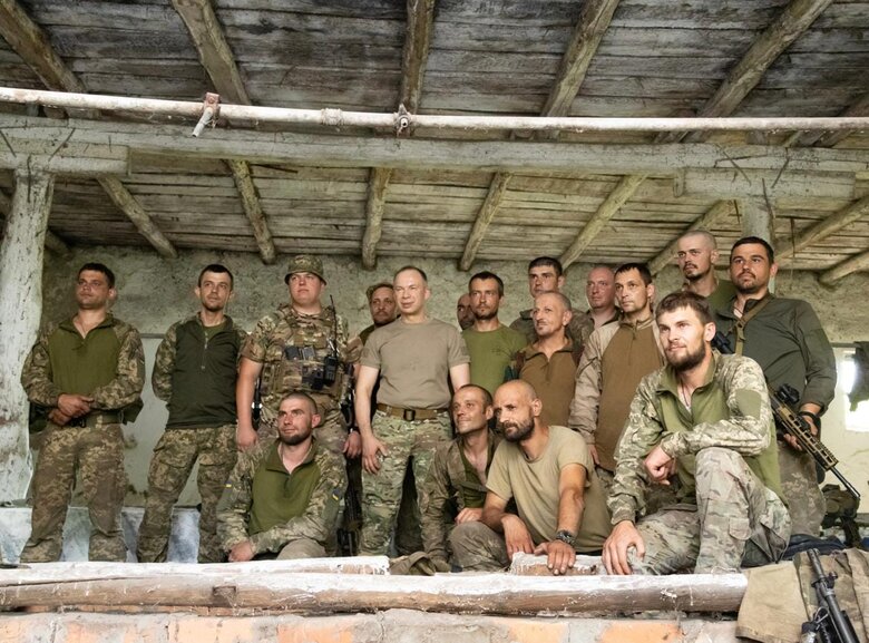 Сирський відвідав навчання у підрозділах резерву на сході.