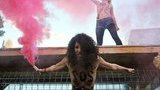 "SOS Давос": FEMEN атаковала международный экономический форум. ФОТОрепортаж+ВИДЕО