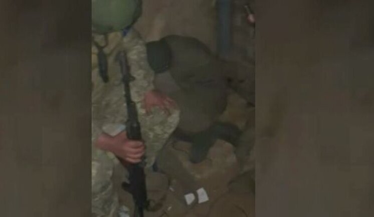 Fighters of 92nd brigade near Balaklia captured Russian soldiers from Kaliningrad. VIDEO